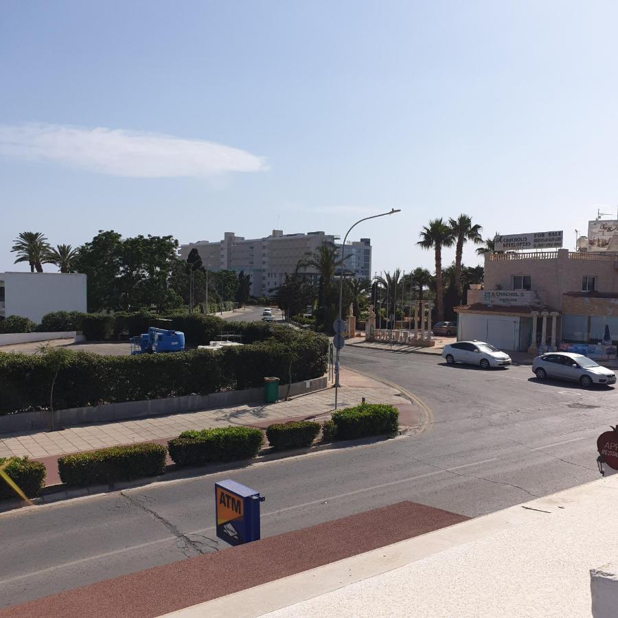 Ahoy Deluxe Apts * Ajía Nápa