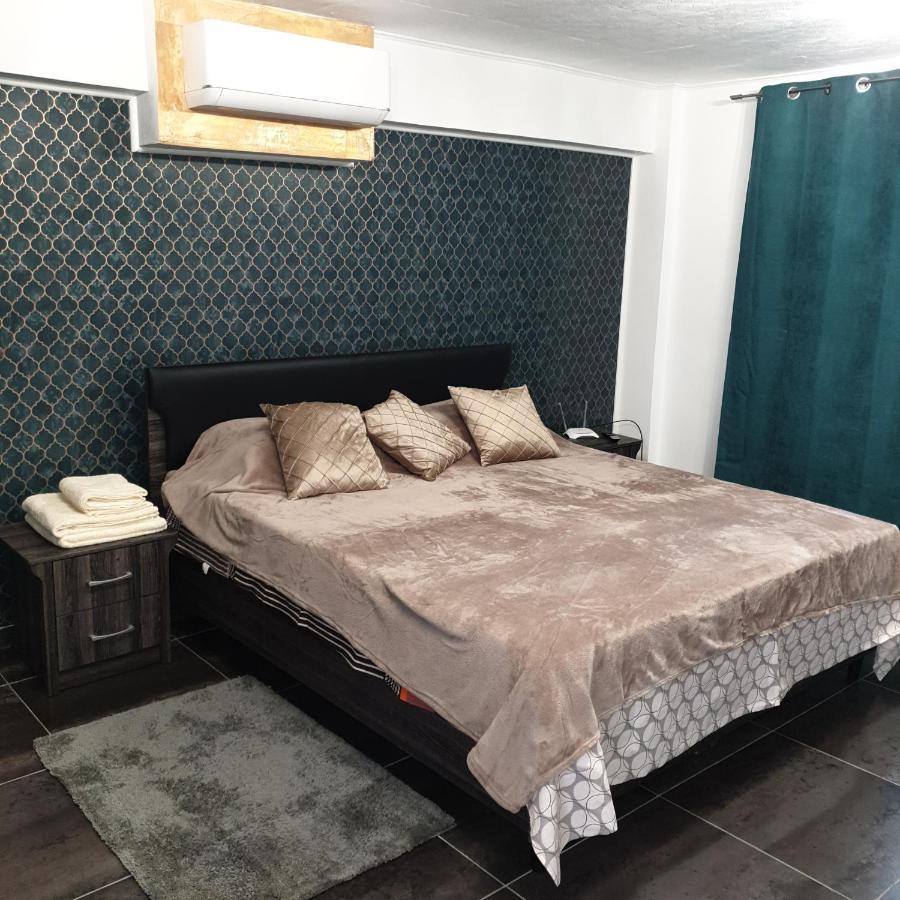 Ahoy Deluxe Apts Leilighet Ajía Nápa